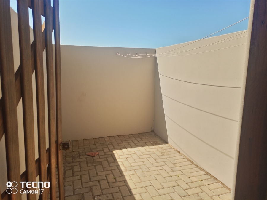 2 Bedroom Property for Sale in Kidds Beach Eastern Cape